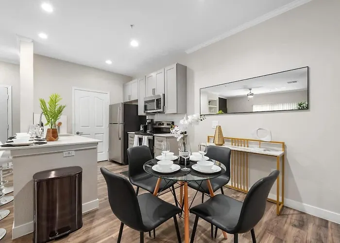 Apartment Chic 1br - Scottsdale, Pet-friendly, Sunrise Peak