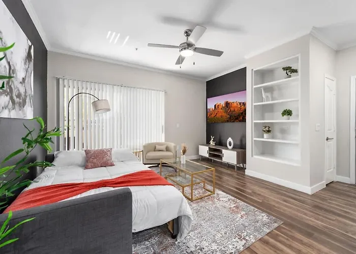Chic 1br - Scottsdale, Pet-friendly, Sunrise Peak Apartment